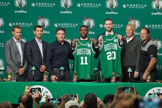 湖人险胜步 湖人险胜步