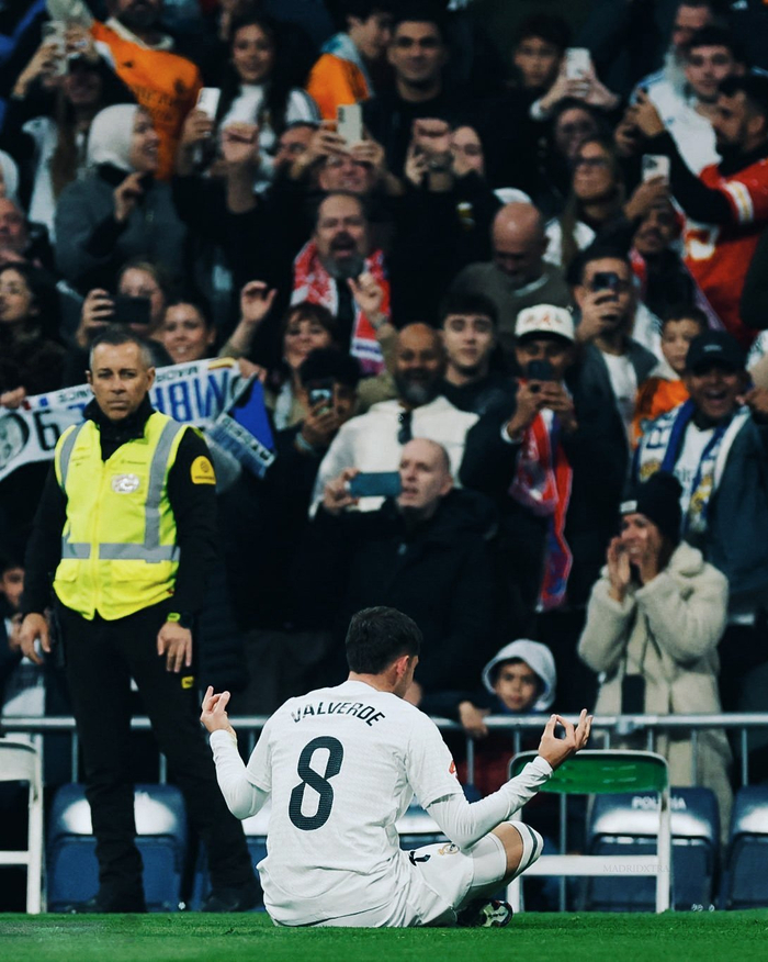 并不荒诞 并不荒诞